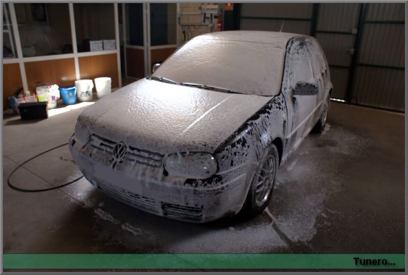 Detallado exterior a Golf GTI & Restauracion asiento cuero